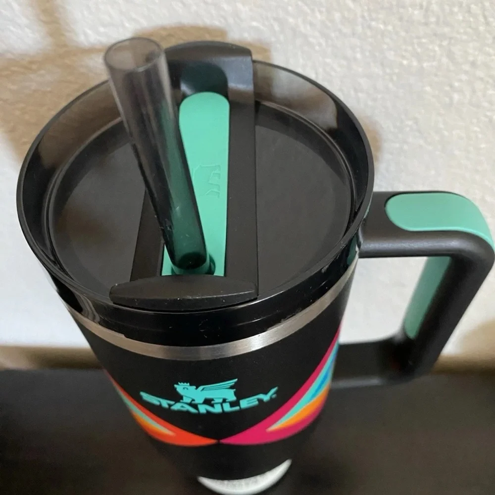 Stanley HYPER GEO Flowstate QuencherTumbler NWT RARE Color w/ Straw Mug - Picture 3 of 3